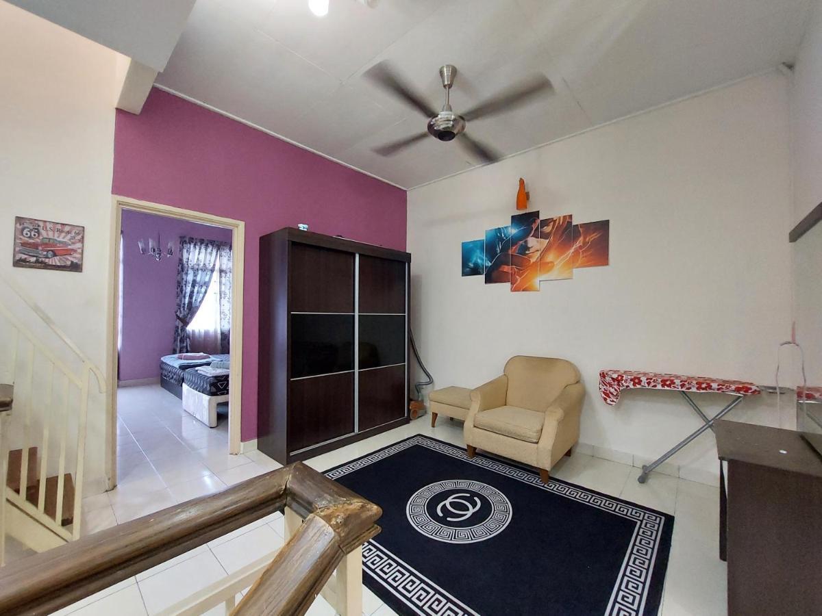 E&A Homestay Klia/ Sepang/ Nilai 外观 照片