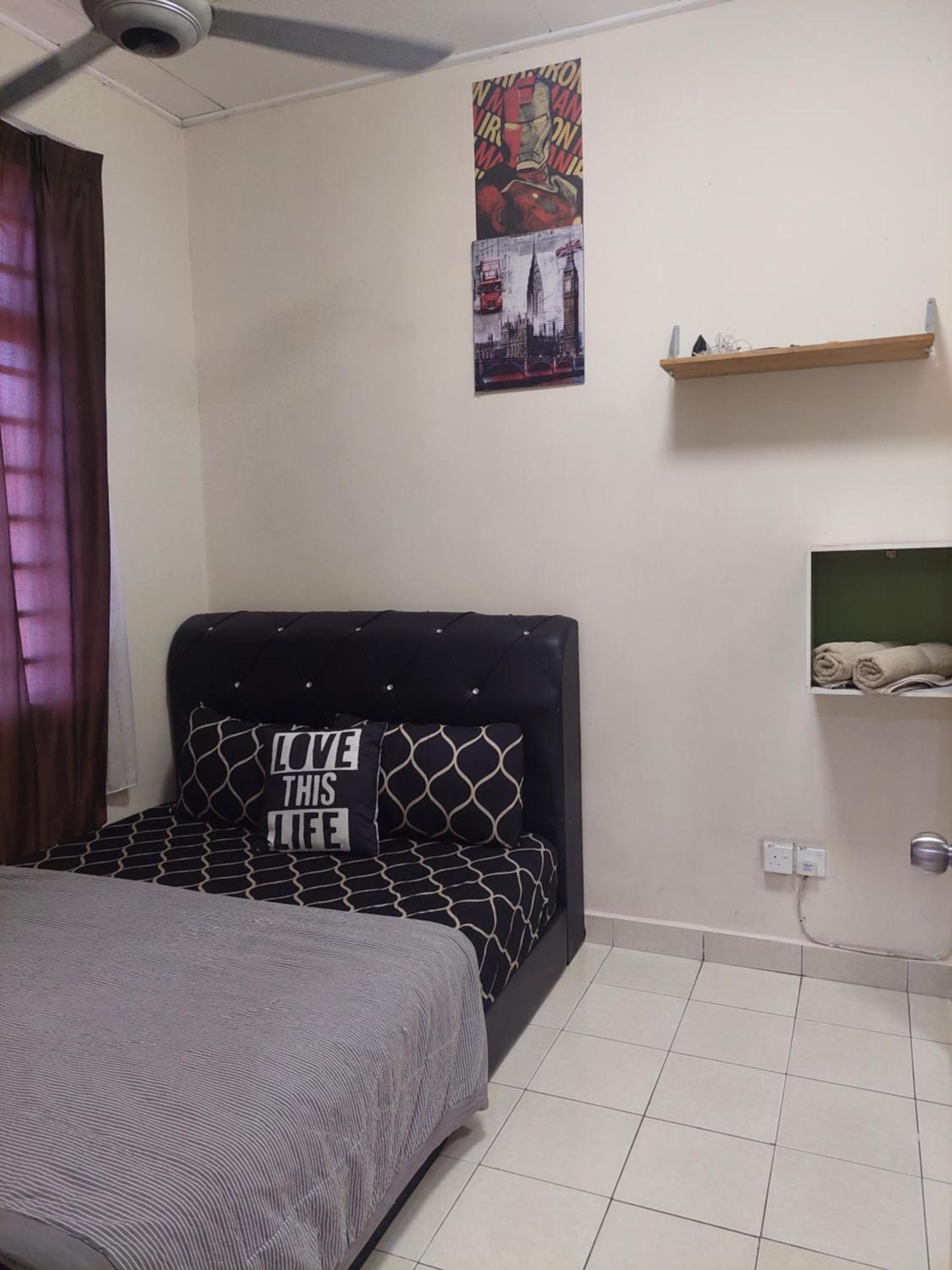 E&A Homestay Klia/ Sepang/ Nilai 外观 照片