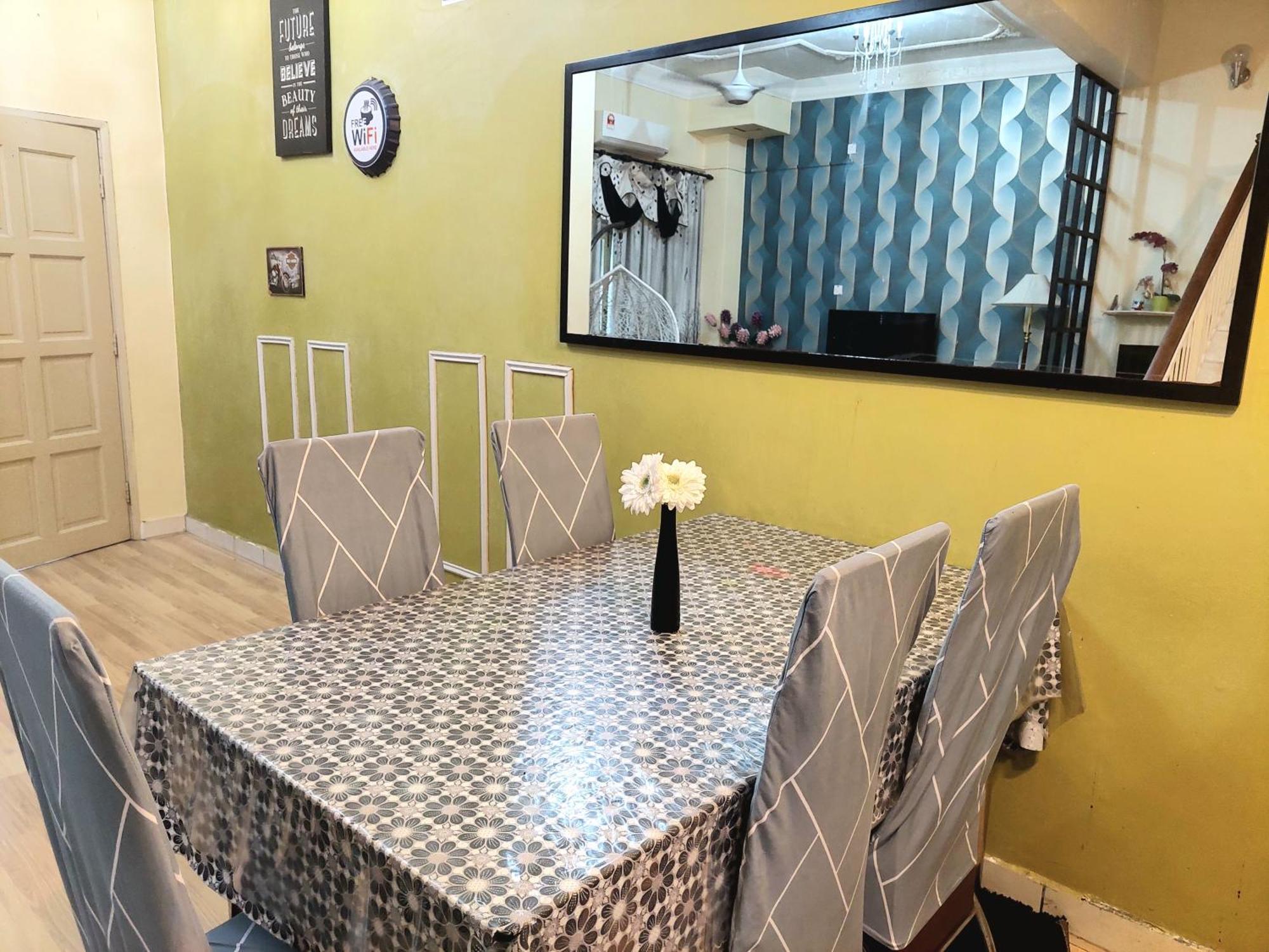 E&A Homestay Klia/ Sepang/ Nilai 外观 照片