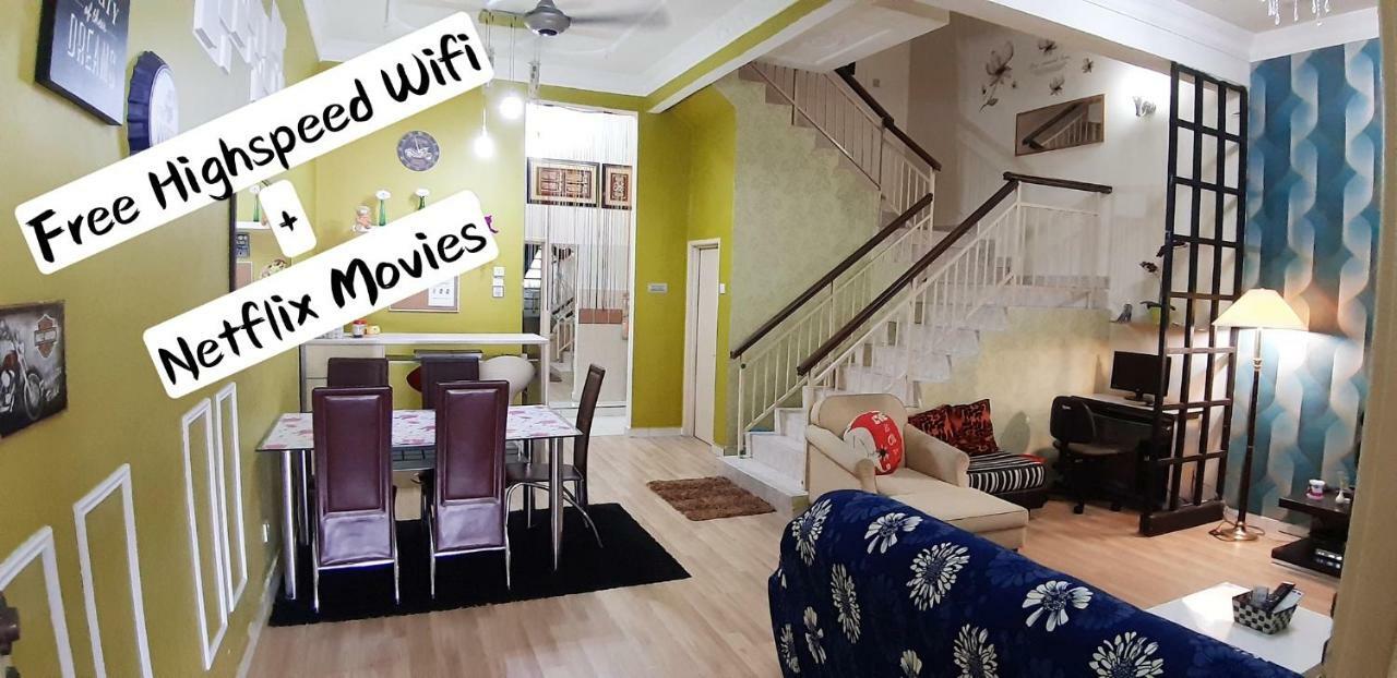 E&A Homestay Klia/ Sepang/ Nilai 外观 照片